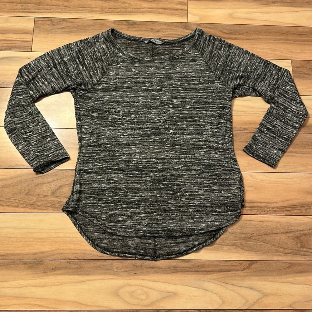 Athleta Pullover Sweater Metallic Gray Heather Long Sleeve Scoop Neck